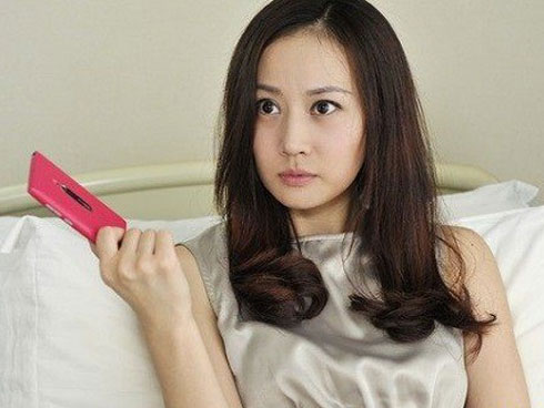 Bồ của chồng gọi cho vợ vênh váo em sắp sinh, con em cần có bố, vợ cười dịu dàng tặng cho cô ả một món quà sốc rụng rời-3