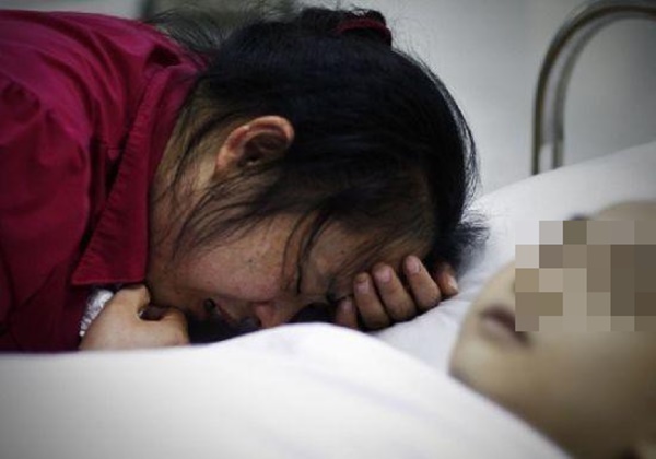 Cậu bé 9 tuổi bị ung thư ruột, bác sĩ cảnh báo 2 loại thực phẩm cả người lớn và trẻ nhỏ đều không nên ăn-1