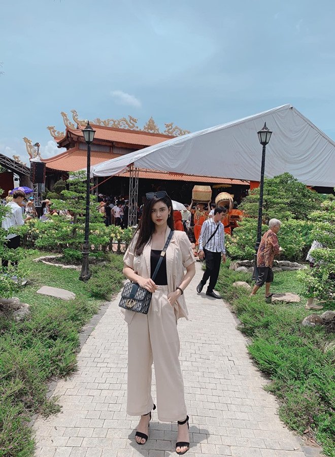 Túi Dior gây thị phi cho Sĩ Thanh được lòng mỹ nhân Việt thế nào?-4