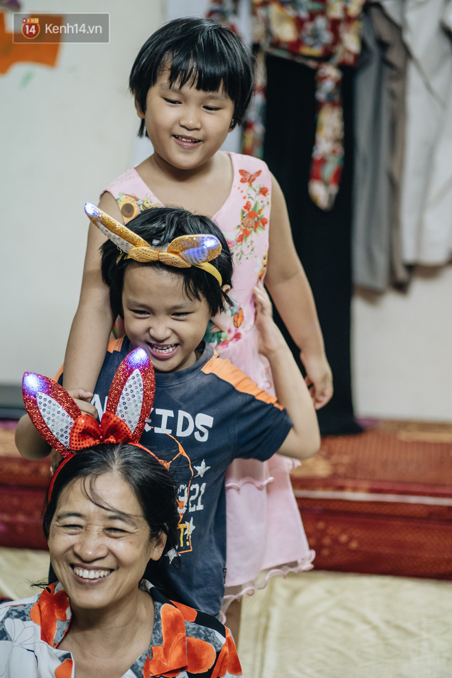 Chuyện nữ bác sĩ 53 tuổi sinh đôi 2 bé gái ở Hà Nội: Tôi có được con là tốt lắm rồi, không có chúng đời tôi còn khổ hơn nữa-3