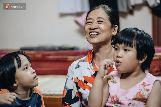 Chuyện nữ bác sĩ 53 tuổi sinh đôi 2 bé gái ở Hà Nội: Tôi có được con là tốt lắm rồi, không có chúng đời tôi còn khổ hơn nữa-12