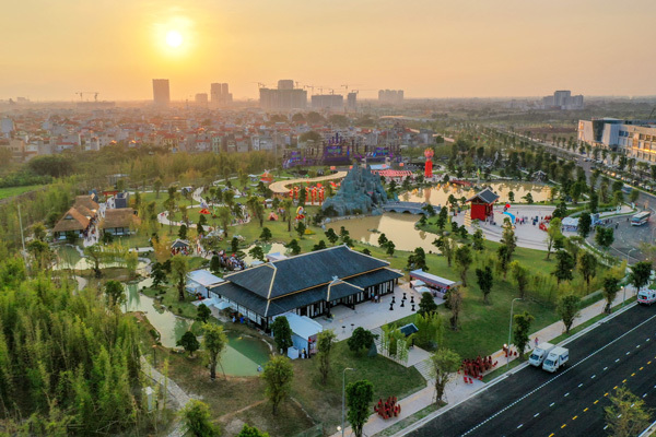 Hai đại võ sĩ sumo nổi tiếng Nhật Bản bất ngờ xuất hiện ở Việt Nam-9