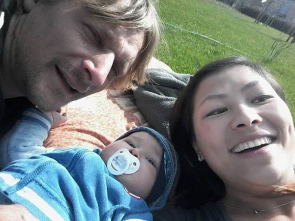 Cuộc sống ngỡ như mơ của cô gái HMông nói tiếng Anh như gió trước khi ly hôn: Được chồng cho đi học ngành y, mẹ chồng cưng như trứng mỏng-5