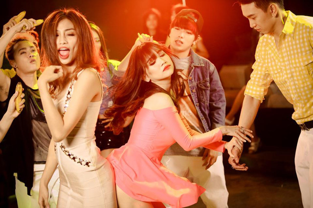 Mỹ nhân cao 1,55m sexy nhất showbiz Việt sự nghiệp mờ nhạt, mặc hở hang, nhiều tai tiếng-1