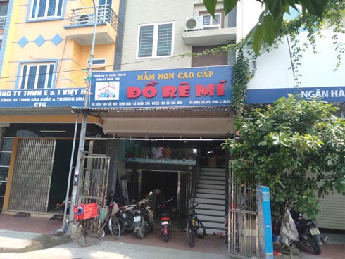 Phụ huynh nói gì về cơ sở mầm non cao cấp để quên bé trai 3 tuổi trên xe đưa đón suốt 7 tiếng phải nhập viện cấp cứu?-6