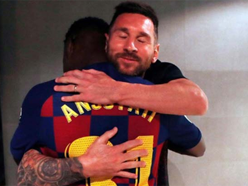 Suarez lập cú đúp giúp Barca ngược dòng hạ Inter-3