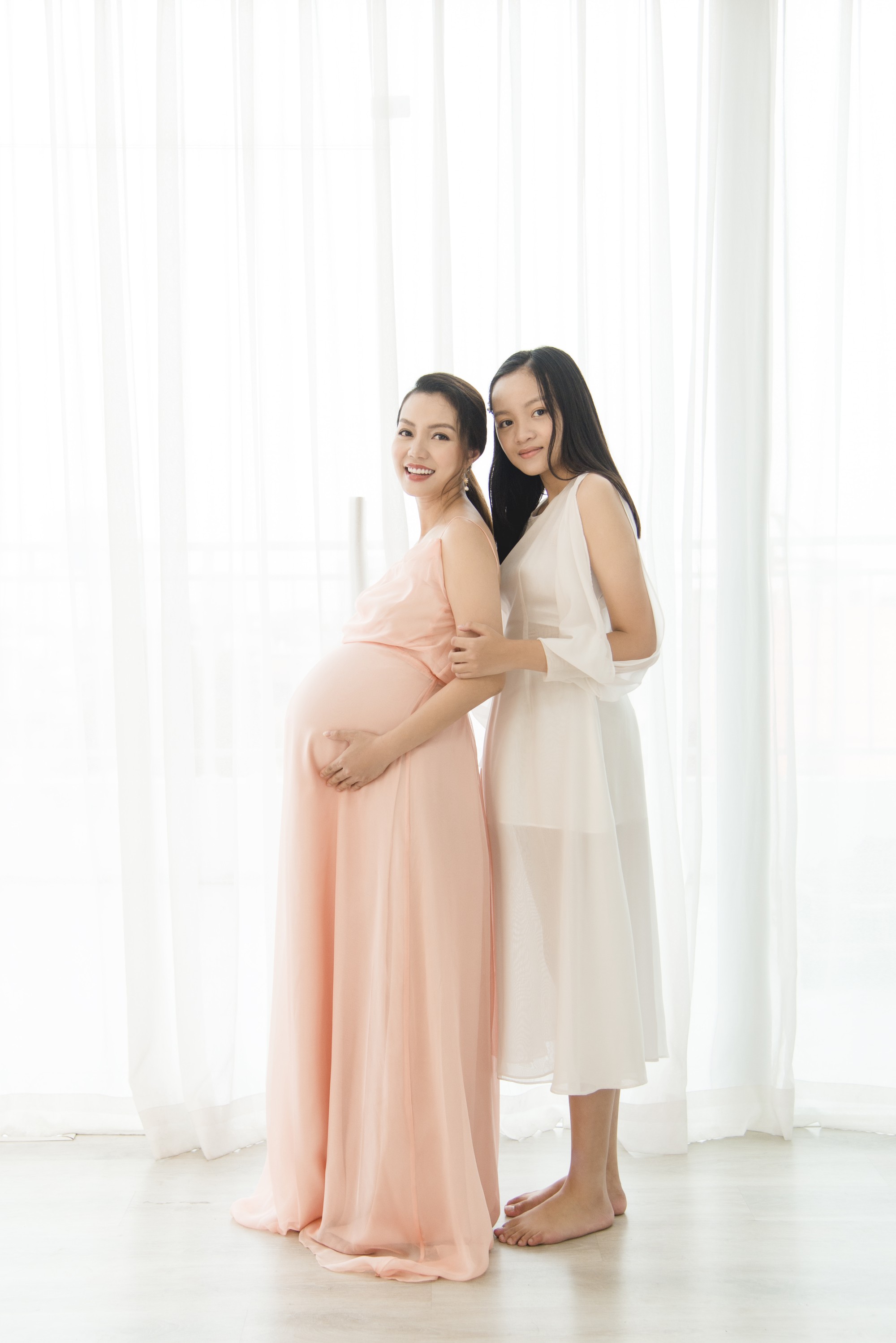 Ca sĩ Ngọc Anh chính thức sinh con sau 12 năm đổ vỡ hôn nhân-7