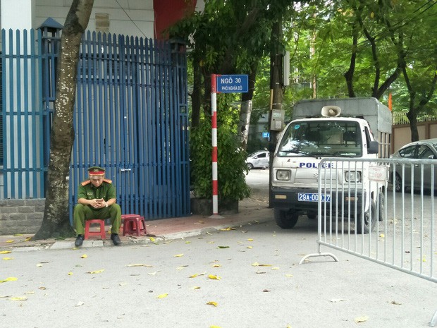 Vụ nam thanh niên sát hại 2 cô gái: Nghi phạm có 9 vết đâm ở ổ bụng, dứt hết dây truyền để tìm đến cái chết-3