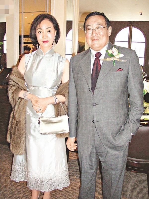 Bị chồng tỷ phú phản bội suốt 43 năm vẫn âm thầm chịu đựng, ai ngờ đó lại là chiêu cao tay giúp người phụ nữ đẹp nức tiếng này có được gia sản 33 nghìn tỷ-3