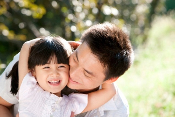 7 kiểu cha mẹ nuôi dạy con thời hiện đại, có kiểu gây tranh cãi vì quá nguy hiểm cho con-4