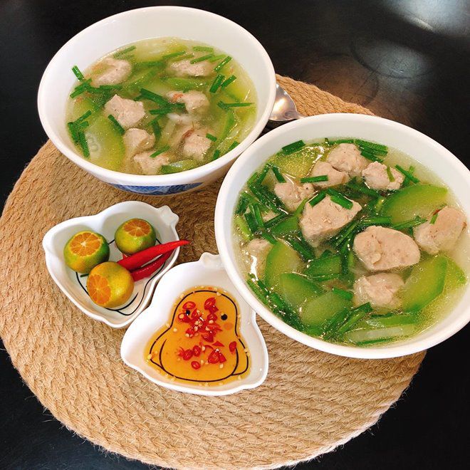 Từ nấu ăn cháy khét, 9X lột xác thành đầu bếp tại gia, nấu bữa nào ngon bữa đó-12