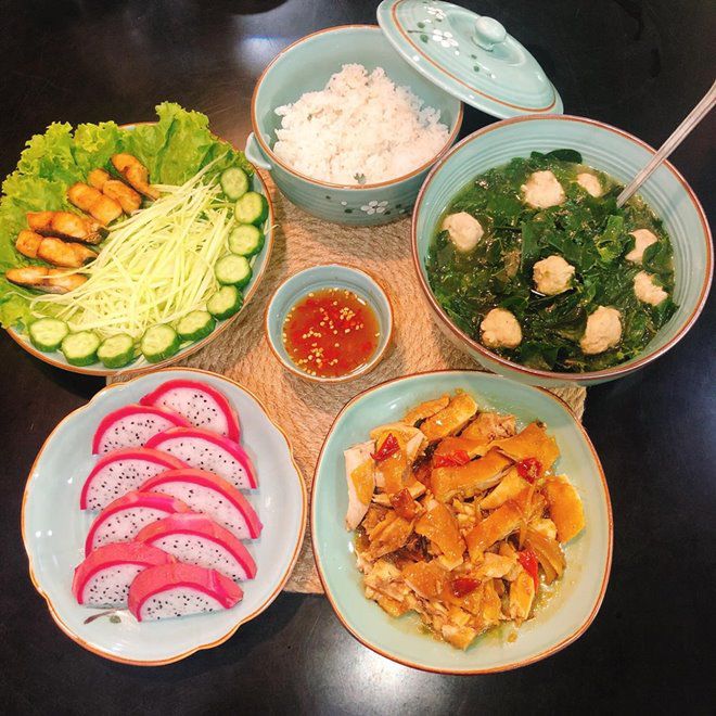 Từ nấu ăn cháy khét, 9X lột xác thành đầu bếp tại gia, nấu bữa nào ngon bữa đó-9