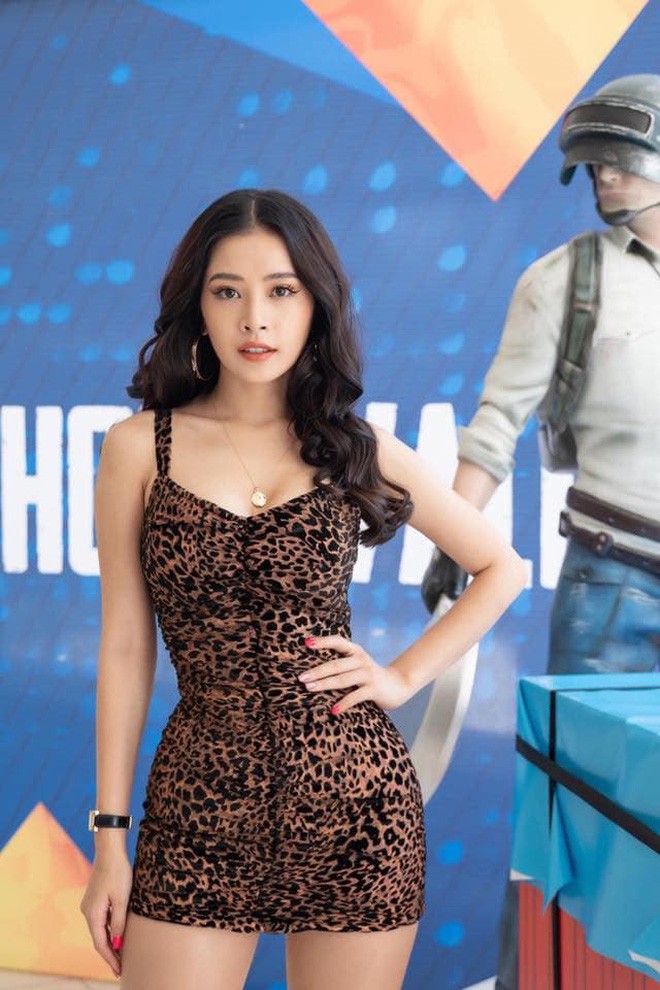 Dáng chuẩn như chai Coca, bảo sao Chi Pu cứ chăm diện đầm ôm khoe body sexy từng milimet-6
