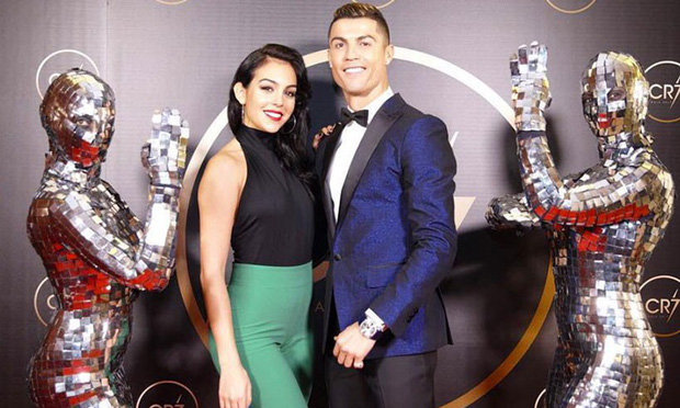 Ronaldo cuối cùng đã thừa nhận sẽ cưới Georgina sau 3 năm yêu nhưng vẫn còn một vấn đề cực lớn này chưa được giải đáp-1
