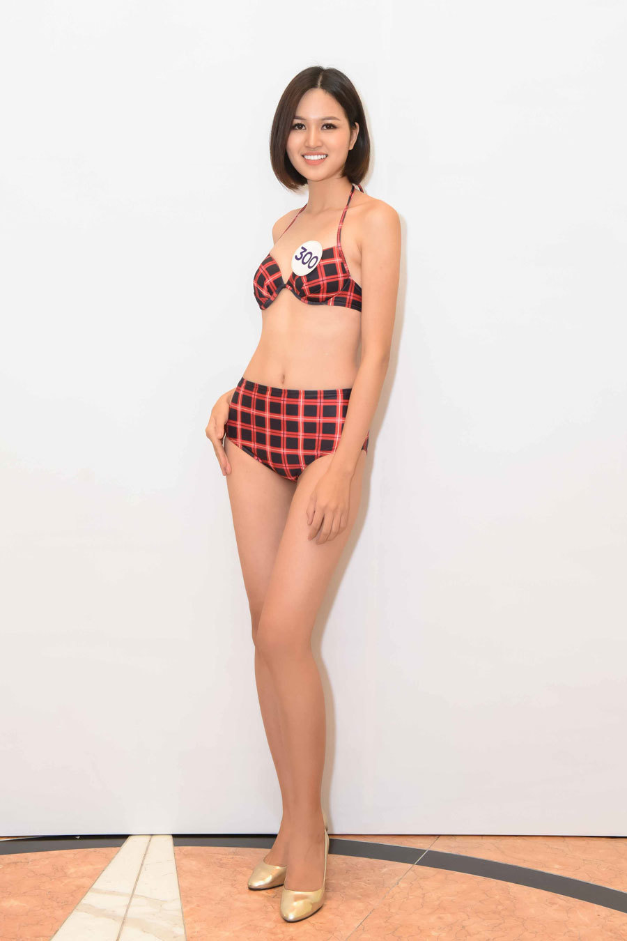 Thí sinh Hoa hậu Hoàn vũ Việt Nam khoe vóc dáng nóng bỏng với bikini-5