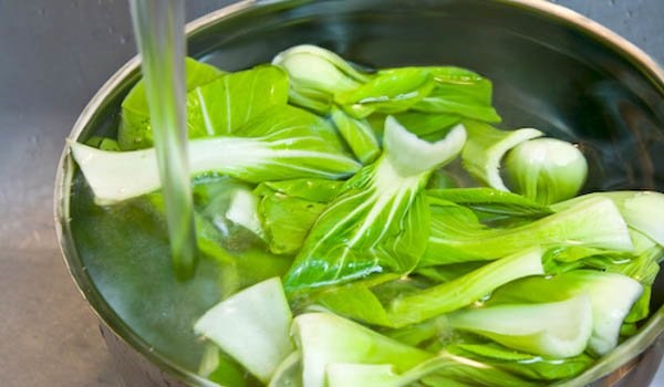 5 cách rửa rau chẳng những không sạch mà còn có thể rước bệnh vào người nhưng ai cũng làm-1