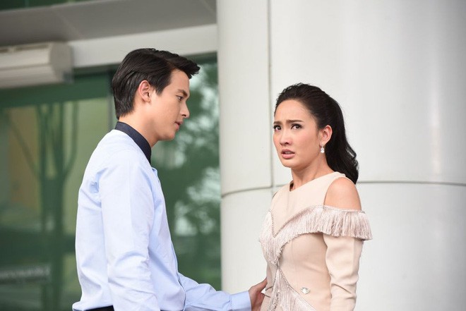 Cô vợ cao tay vừa thấy kẻ thứ ba đong đưa chồng mình liền làm ngay việc này khiến cô ta tởn đến già còn chồng thủ thỉ cảm ơn-2