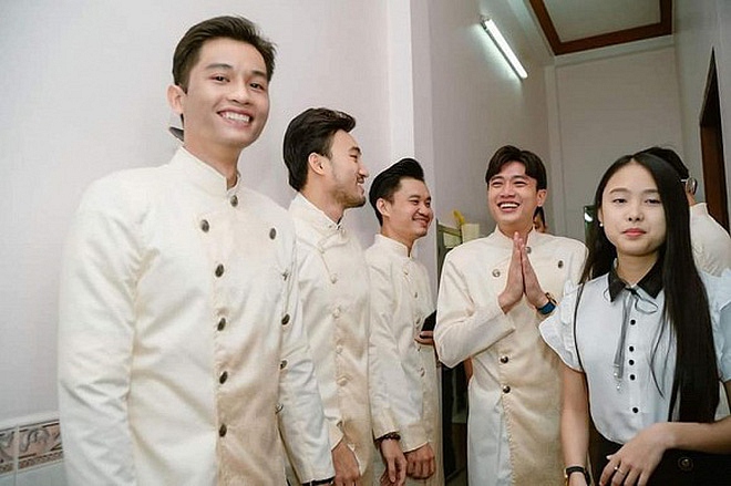 Làm phù rể như Quốc Trường: Lên đồ đơn giản mà vẫn chiếm spotlight của cả nhân vật chính-4