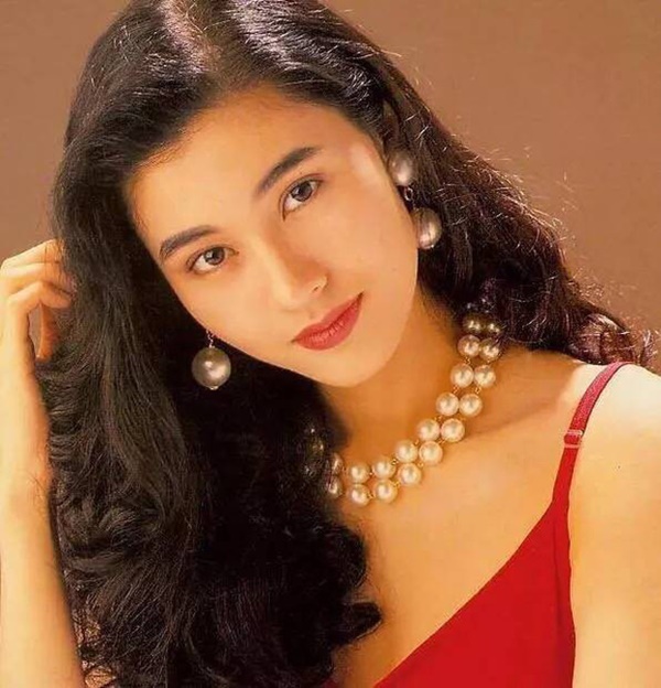 10 tường thành nhan sắc Hong Kong không thể lật đổ: Người khiến Lưu Đức Hoa si mê, Lê Tư và Vương Tổ Hiền thần thánh-15