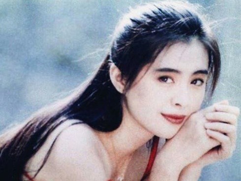 10 tường thành nhan sắc Hong Kong không thể lật đổ: Người khiến Lưu Đức Hoa si mê, Lê Tư và Vương Tổ Hiền thần thánh