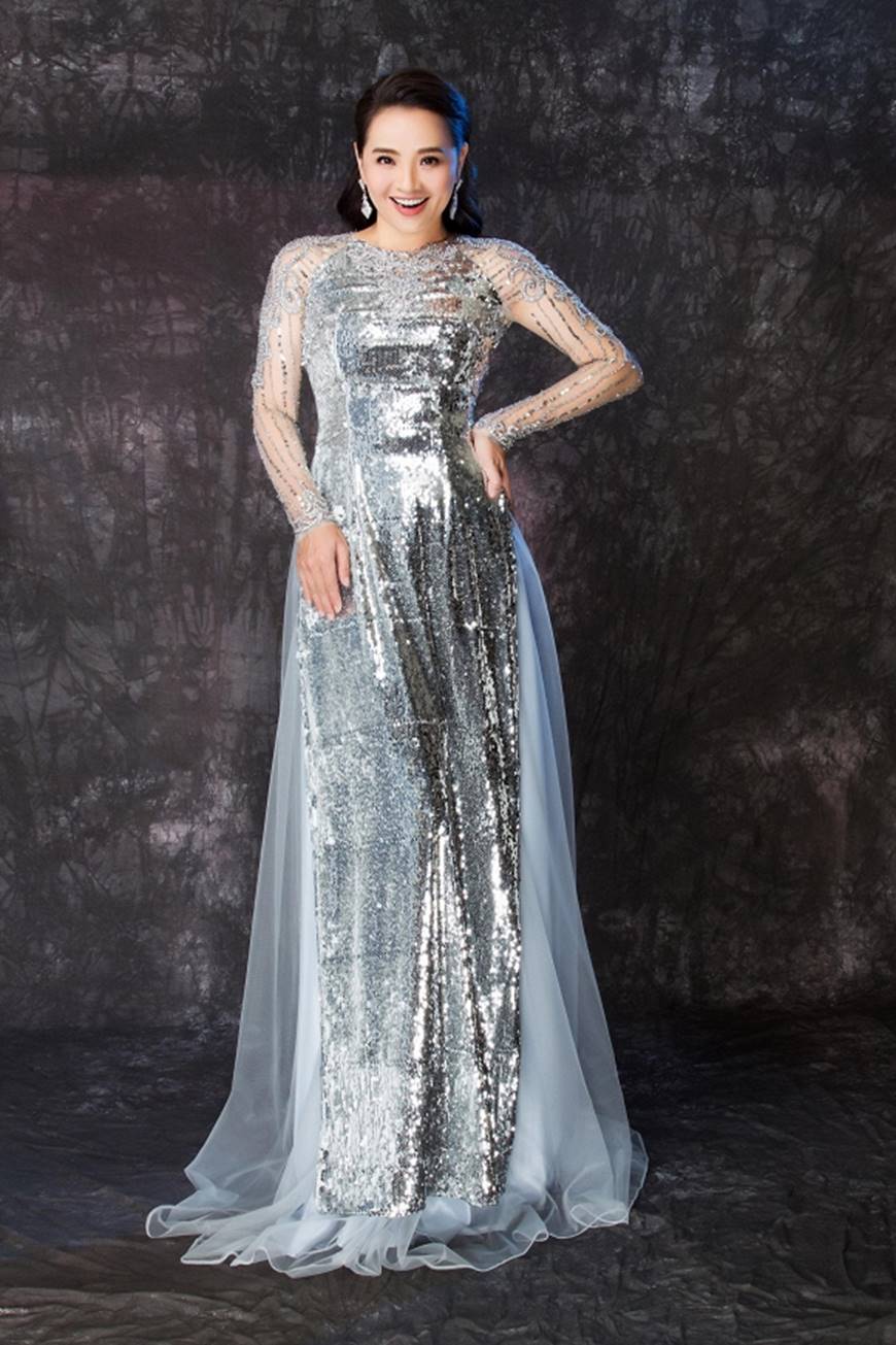 Bà mẹ đẫm nước mắt Hoài An ấn tượng với vẻ ngoài trẻ trung lấn át cả thiếu nữ khi diện áo dái thướt tha-1