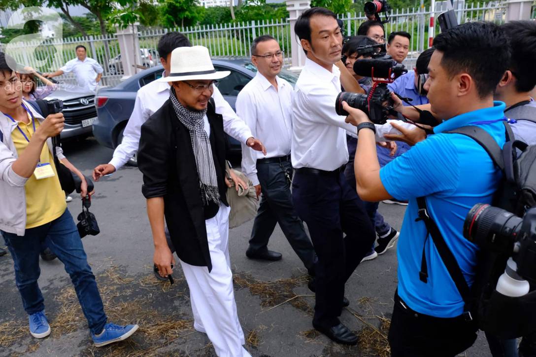 NÓNG: Bà Thảo vắng mặt trong phiên tòa ly hôn nghìn tỷ, ông Vũ cho biết không muốn nhắc đến chuyện gia đình-5