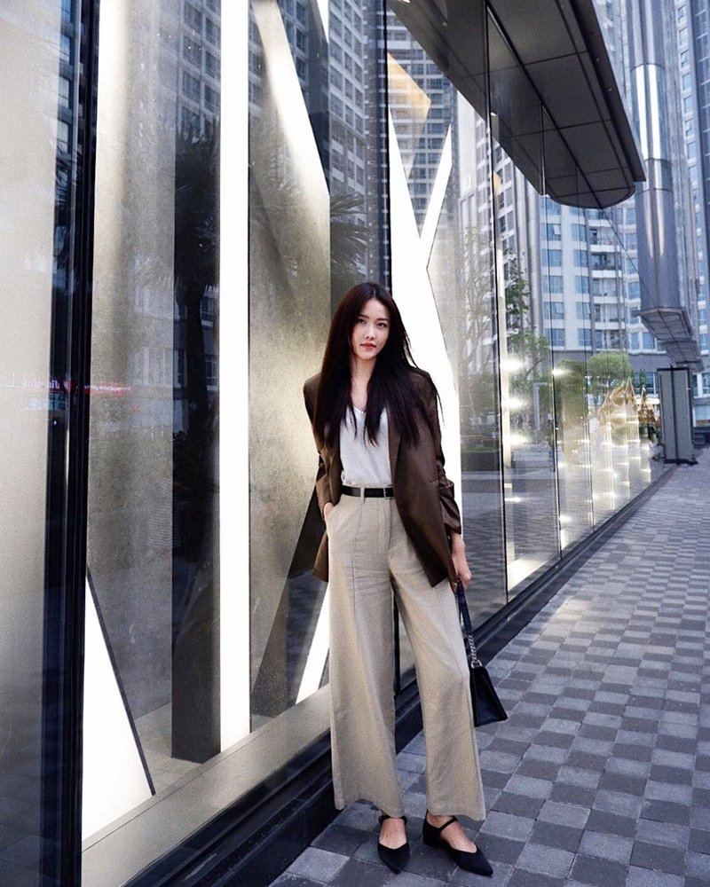 Huyền Baby đi tới đâu cũng khoe street style sang chảnh - Sam hóa nàng thơ điệu đà hết phần thiên hạ-9