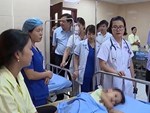 Hàng chục phụ huynh hoảng hốt đưa con đi cấp cứu vì nôn ói sau bữa ăn tại trường-4