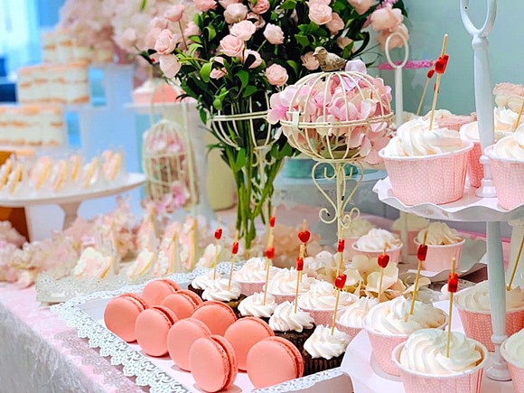 Vắng Lý Thần, sinh nhật tuổi 38 của Phạm Băng Băng vẫn ngập tràn đồ hiệu-9