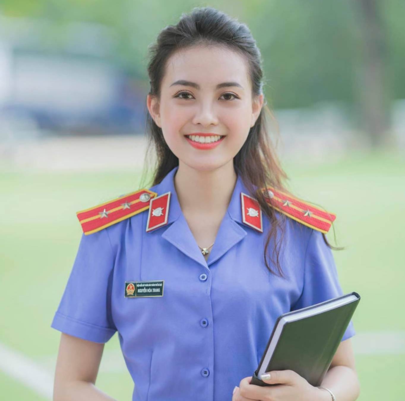 Loạt nữ sinh ĐH Kiểm sát gây chú ý trên mạng nhờ nhan sắc nàng thơ-1