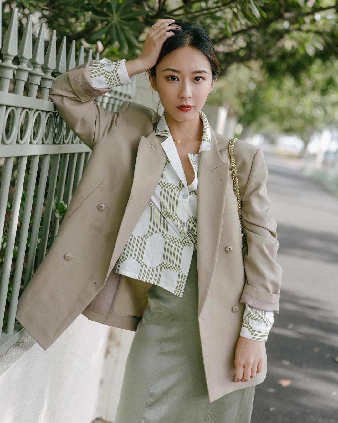 4 gam màu hot nhất mùa Thu năm nay, thích nhất là màu cỏ úa vì diện lên vừa đẹp lạ lại tôn da-6