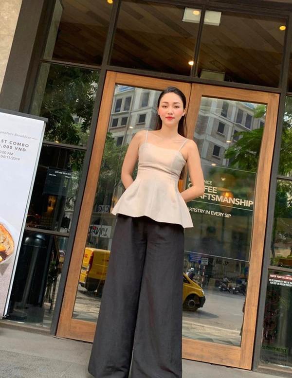 Tiểu Vy đăng ảnh gợi cảm, Mai Phương Thuý trầm trồ: Hoa hậu đẹp nhất đây rồi!-15