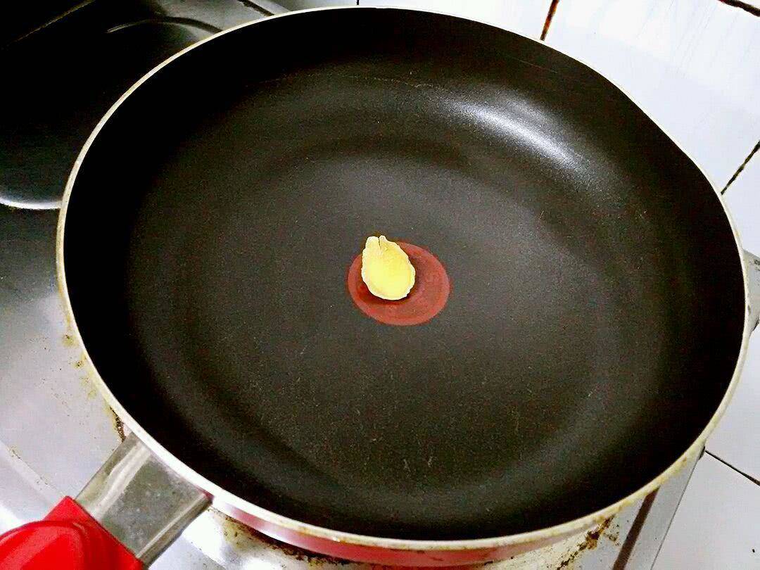 Rán cá suốt ngày bị nát, học ngay 5 mẹo này để cá luôn vàng giòn không sát chảo-4