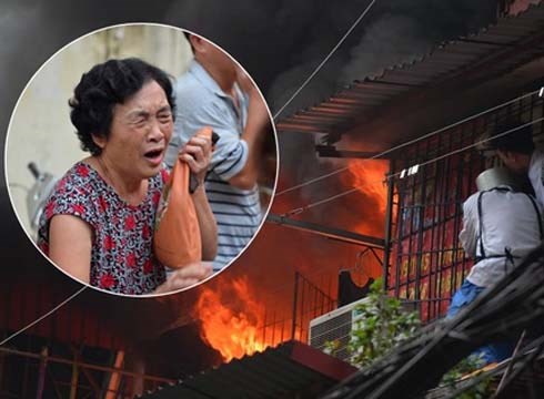 Hà Nội: Cháy lớn tại khu tập thể Kim Liên, người dân khóc nghẹn vì ngọn lửa bao trùm kinh hoàng