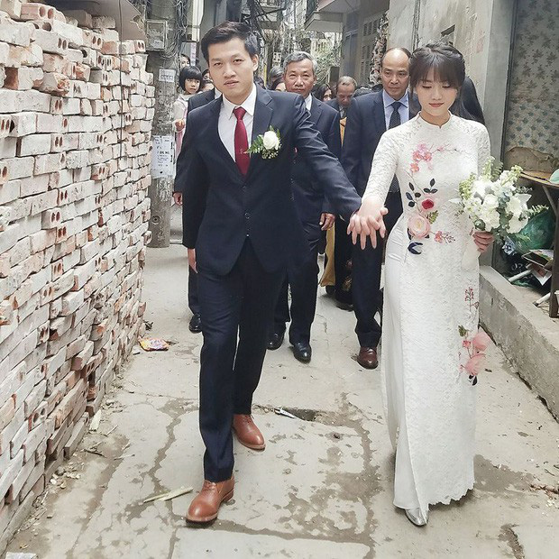 Ngớ người khi vợ MC Trần Ngọc tiết lộ sống chung 3 năm vẫn chưa đăng kí kết hôn-1