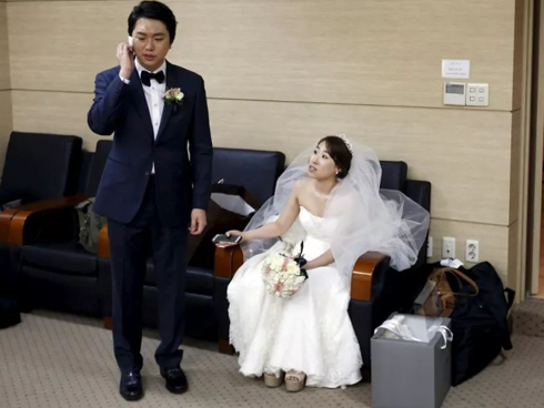 Thâm nhập cửa hàng bán đồ ăn online của Hàn Quốc: Nhếch nhác đến nỗi lên nấm mốc, nghi sử dụng lại đồ ăn thừa của khách-7