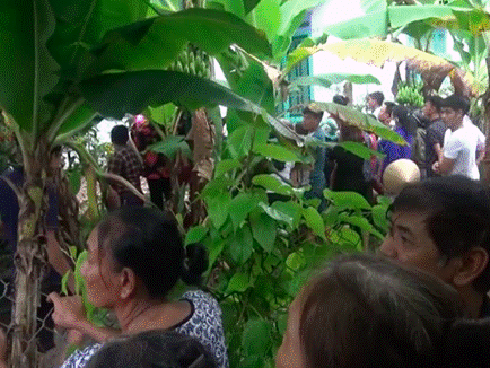 Ảnh: 4 nữ nghi phạm thực nghiệm vụ giết người, đổ bê tông phi tang xác ở Bình Dương