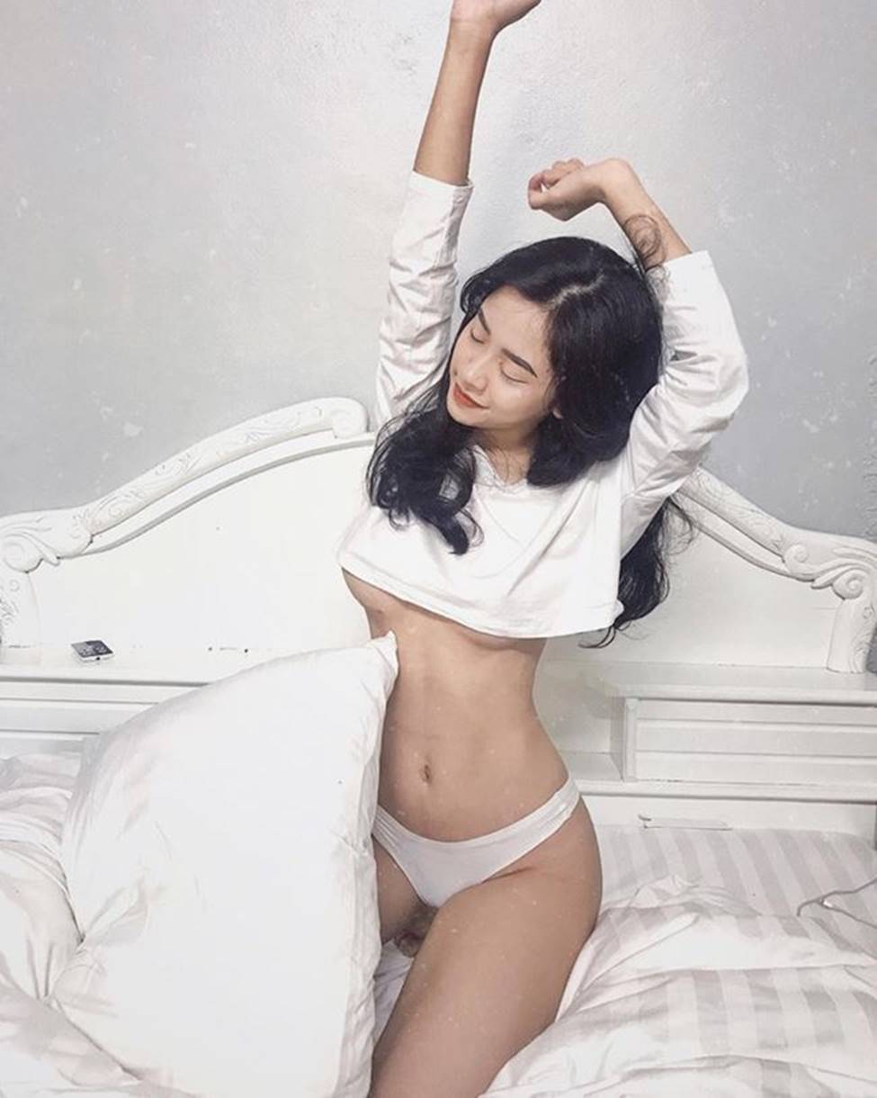 2 nàng nấm lùn hot nhất nhì Việt Nam mê khoe body với bikini, nội y bé xíu-2