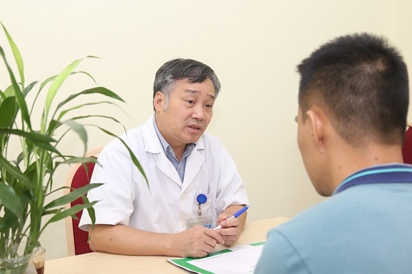 Chăm con thừa chất, bé trai 12 tuổi ở Hà Nội đầy sỏi trong mật-1