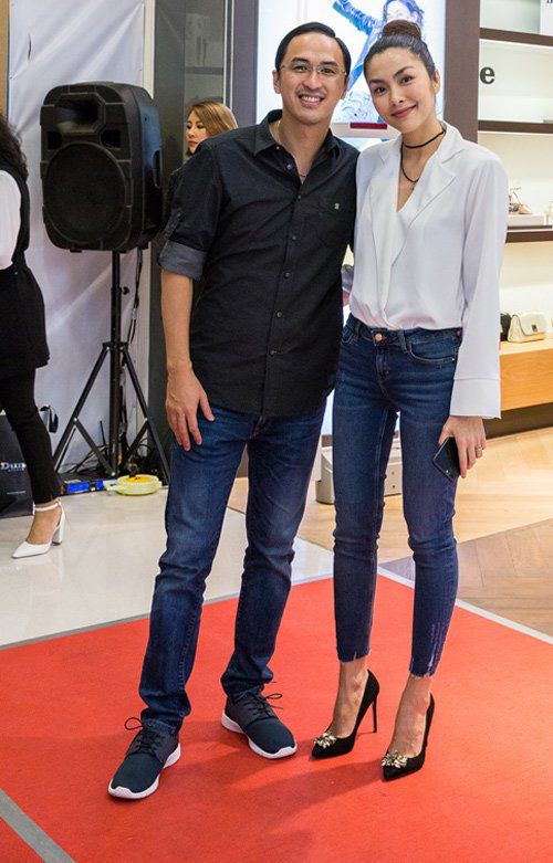 Trước tin đồn hôn nhân rạn nứt, Tăng Thanh Hà và chồng luôn ăn mặc tinh tế và đồng điệu-13