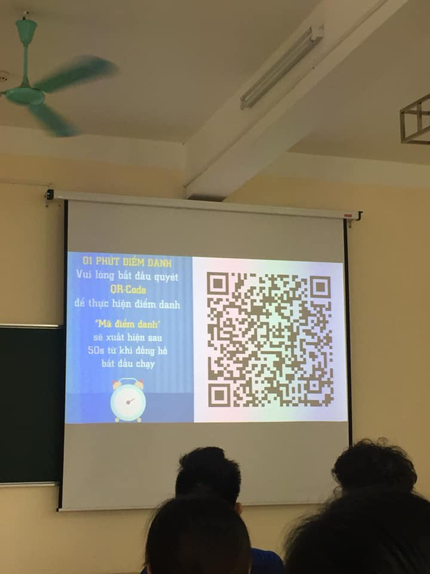 ĐH Luật gây shock khi điểm danh bằng mã QR, sinh viên chỉ có 60 giây quyết định vận mệnh-2