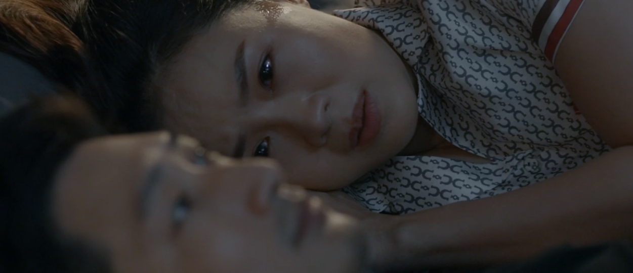 Hoa hồng trên ngực trái: Xót xa cảnh Khuê chấp nhận Thái ngoại tình, chỉ xin đừng ly hôn, chạm vào chồng cũng bị từ chối-6