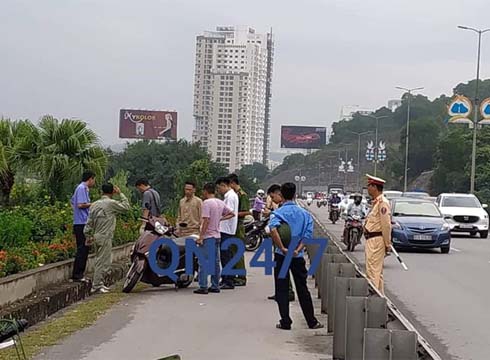 Hãi hùng lời kể của phó trưởng công an xã bị đối tượng ngáo đá khống chế vợ con, đâm bị thương-3