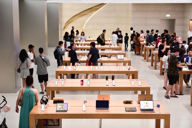 Dân săn” iPhone 11 khắp châu Á đổ về Singapore chực chờ trước cửa Apple Store-1