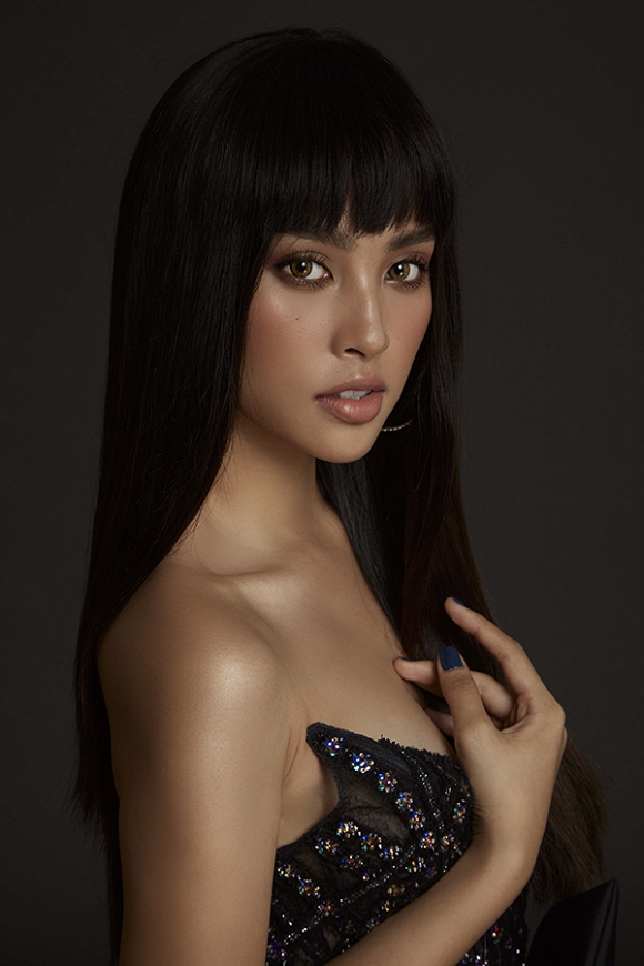 Sự lột xác đầy bất ngờ của Hoa hậu Tiểu Vy sau một năm đăng quang-2