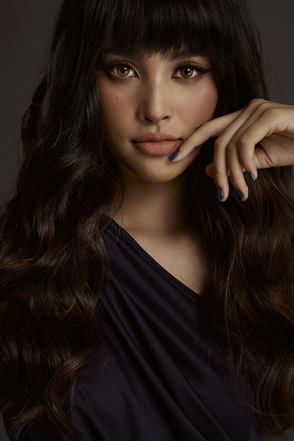 Sự lột xác đầy bất ngờ của Hoa hậu Tiểu Vy sau một năm đăng quang-9