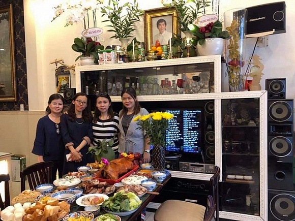 Bố và em gái Minh Thuận về Việt Nam làm giỗ cho anh sau 3 năm ngày mất-2