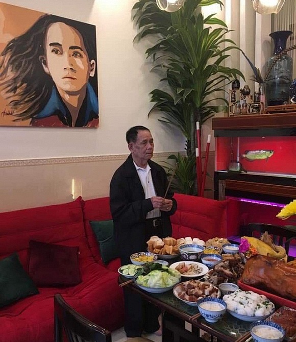 Bố và em gái Minh Thuận về Việt Nam làm giỗ cho anh sau 3 năm ngày mất-1