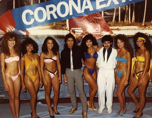 Người tình tỷ phú Amazon lộ ảnh quá khứ trong một cuộc thi sắc đẹp với vẻ ngoài ngỡ ngàng, khác xa với gương mặt dao kéo hiện tại-4