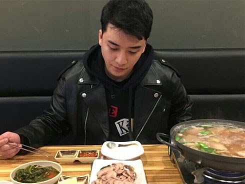 Cô gái than thở bạn trai mắc bệnh 